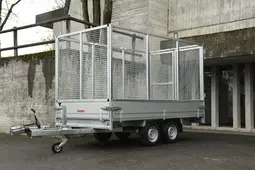 Anhaenger_mit_Gitter.1200w